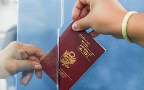 La UE introduce pasaportes digitales para 2030, prometiendo controles fronterizos más rápidos y eficientes